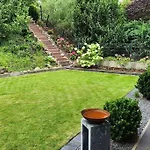Haus Mit Garten 》ruhig & Zentral Апартаменты *