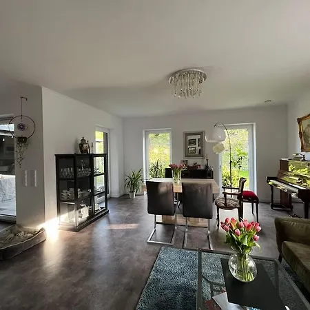 Haus Mit Garten 》ruhig & Zentral Apartment *