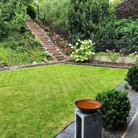 Haus Mit Garten 》ruhig & Zentral Apartment *